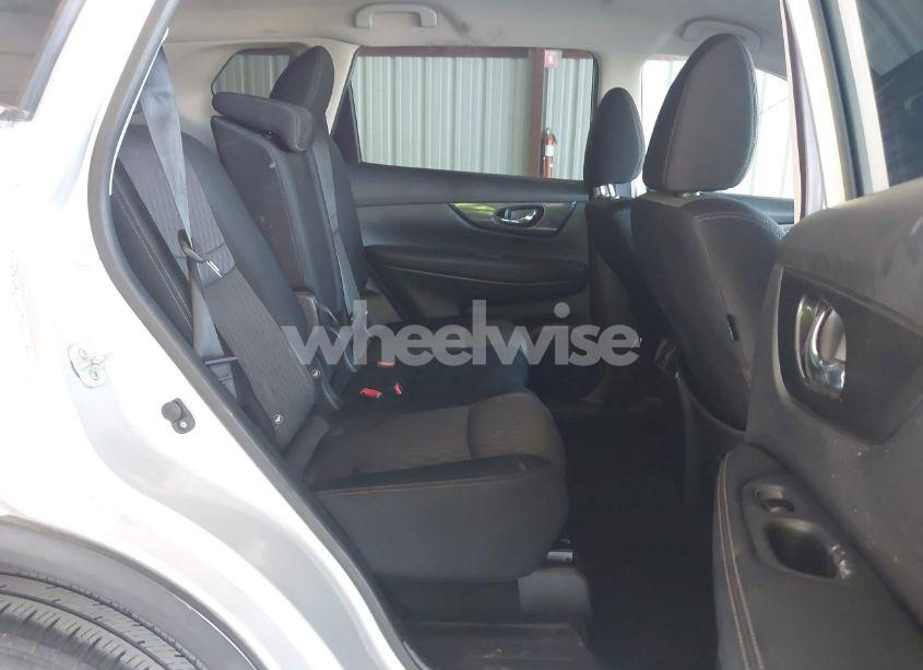 Photo 8 of 2017 Nissan Rogue S (VIN JN8AT2MT6HW390675)