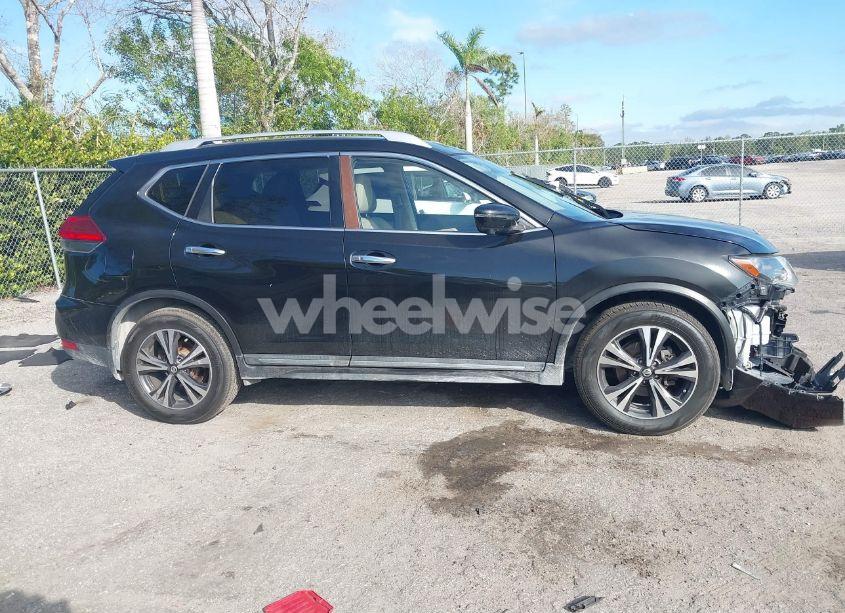 Photo 13 of 2017 Nissan Rogue SL (VIN JN8AT2MT6HW392443)