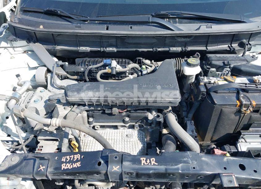 Photo 10 of 2018 Nissan Rogue SL (VIN JN8AT2MT6JW468040)