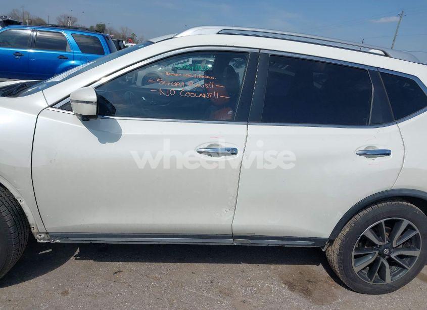 Photo 15 of 2018 Nissan Rogue SL (VIN JN8AT2MT6JW468040)