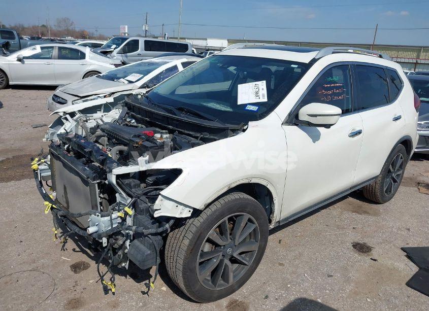 Photo 2 of 2018 Nissan Rogue SL (VIN JN8AT2MT6JW468040)