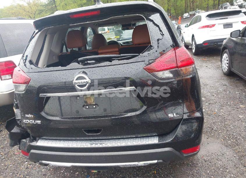 Photo 16 of 2018 Nissan Rogue SL (VIN JN8AT2MT6JW489275)