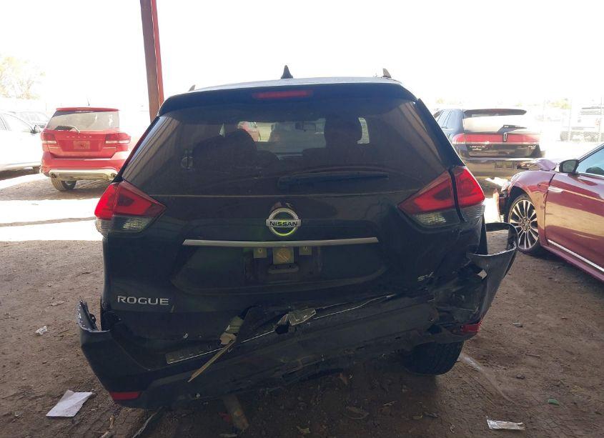 Photo 16 of 2018 Nissan Rogue SV (VIN JN8AT2MT6JW492533)