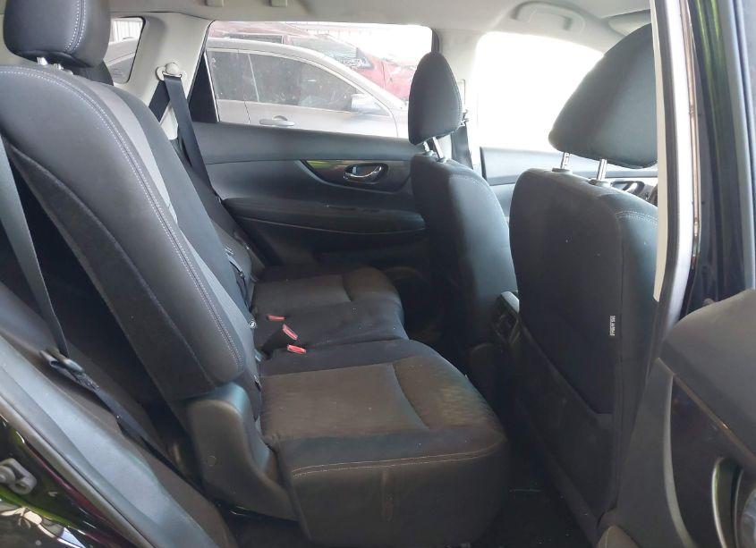 Photo 8 of 2018 Nissan Rogue SV (VIN JN8AT2MT6JW492533)