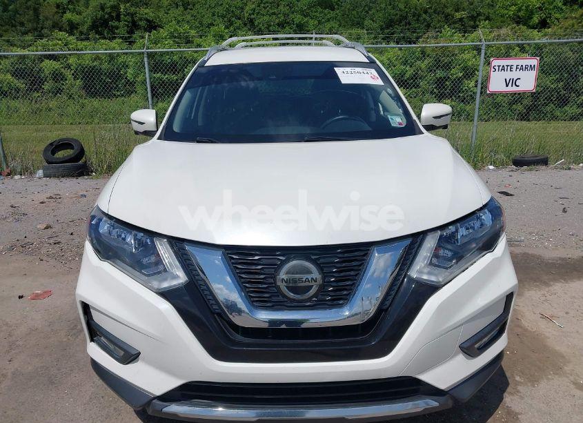 Photo 12 of 2019 Nissan Rogue SV (VIN JN8AT2MT6KW256210)