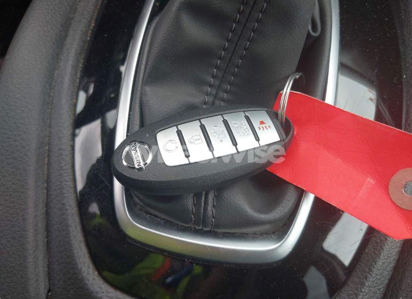 Photo 11 of 2019 Nissan Rogue SV (VIN JN8AT2MT6KW264968)