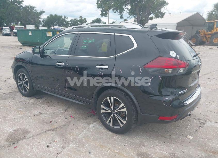 Photo 3 of 2019 Nissan Rogue SV (VIN JN8AT2MT6KW264968)