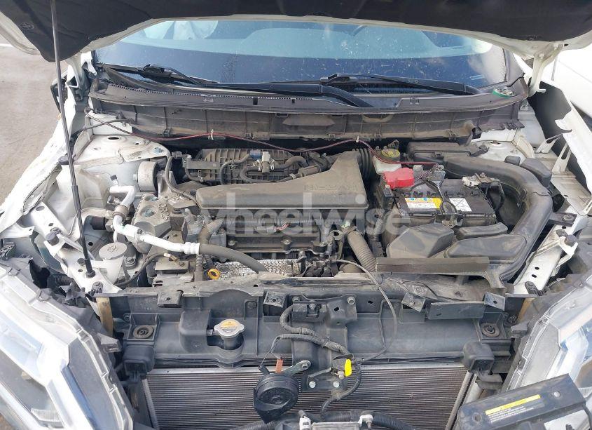 Photo 10 of 2019 Nissan Rogue SV (VIN JN8AT2MT6KW265473)