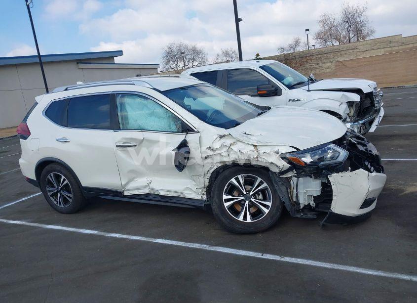 Photo 14 of 2019 Nissan Rogue SV (VIN JN8AT2MT6KW265473)