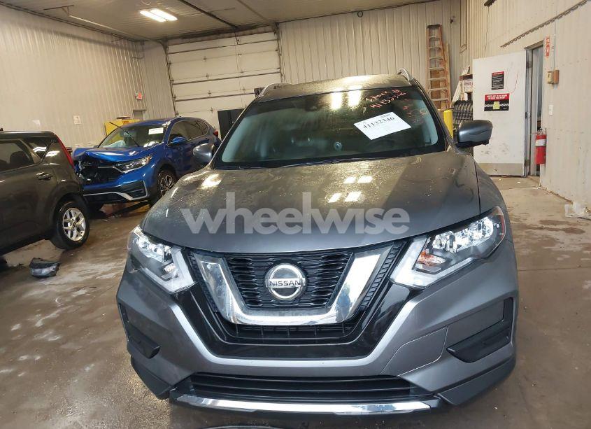 Photo 13 of 2019 Nissan Rogue SV (VIN JN8AT2MT6KW504908)