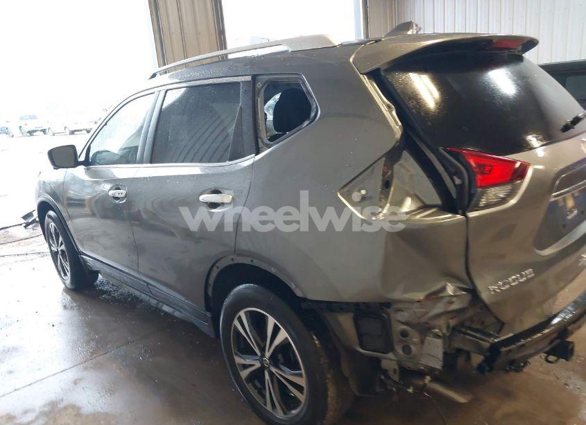 Photo 15 of 2019 Nissan Rogue SV (VIN JN8AT2MT6KW504908)