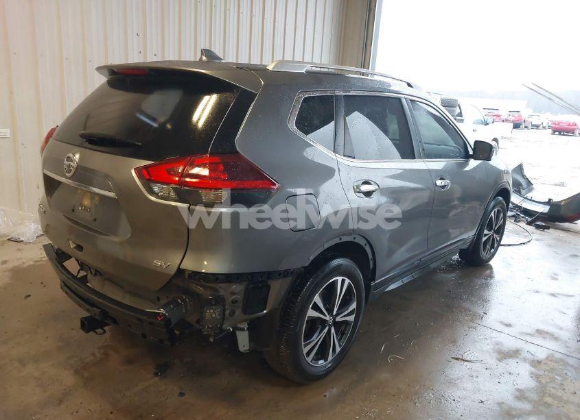 Photo 4 of 2019 Nissan Rogue SV (VIN JN8AT2MT6KW504908)