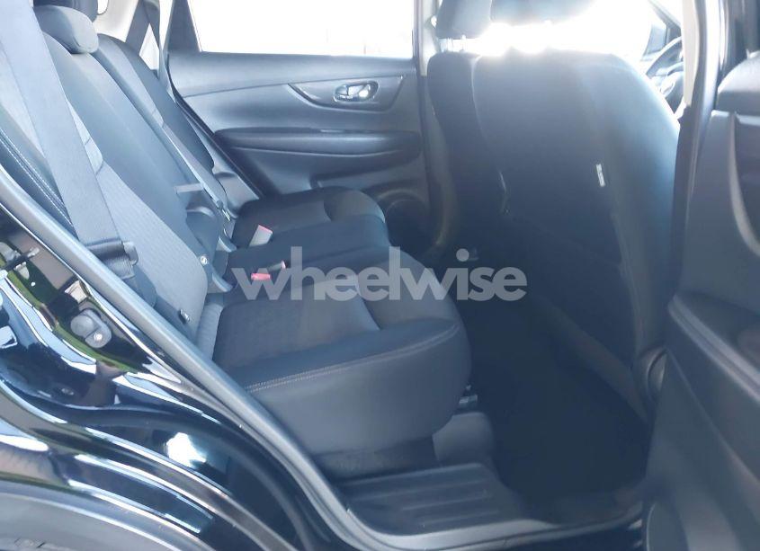 Photo 8 of 2020 Nissan Rogue SV FWD (VIN JN8AT2MT6LW000294)