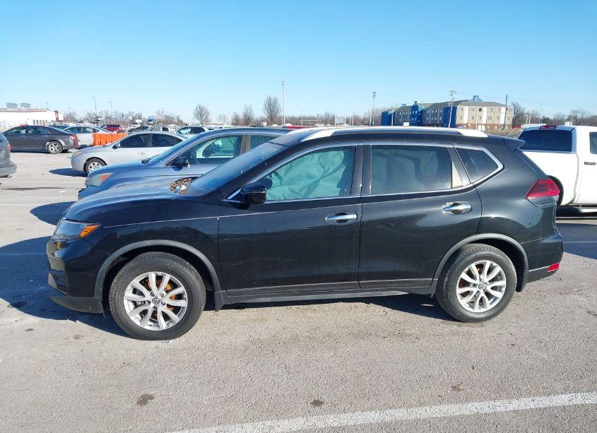 Photo 13 of 2020 Nissan Rogue S FWD (VIN JN8AT2MT6LW000490)