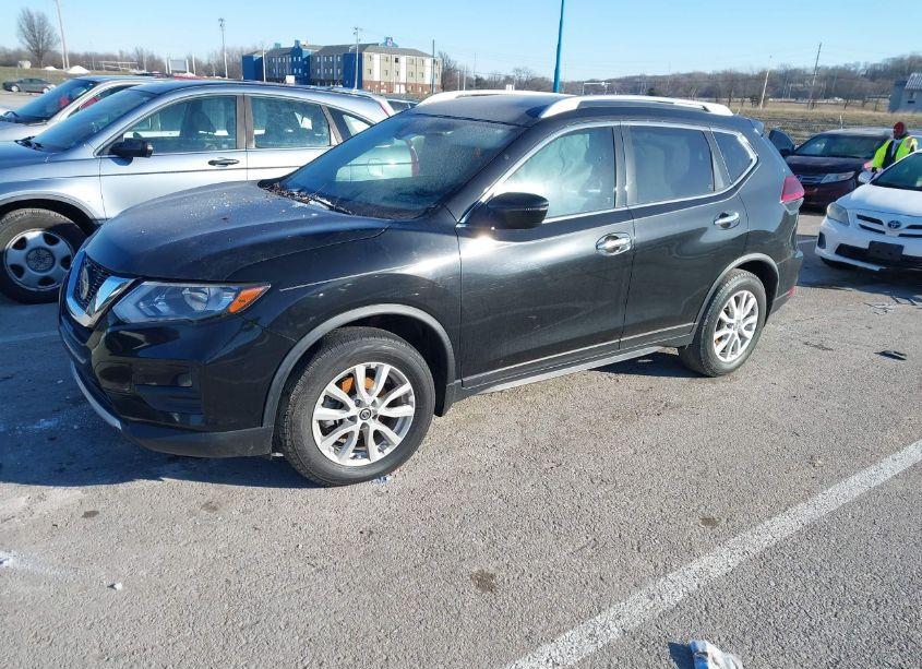 Photo 2 of 2020 Nissan Rogue S FWD (VIN JN8AT2MT6LW000490)
