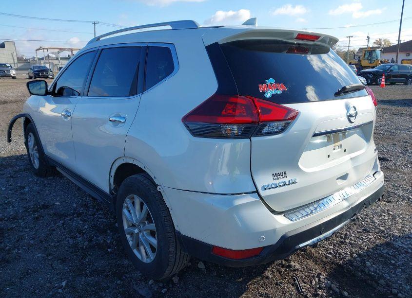 Photo 3 of 2020 Nissan Rogue SV FWD (VIN JN8AT2MT6LW033764)