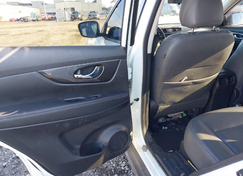 Photo 8 of 2020 Nissan Rogue SV FWD (VIN JN8AT2MT6LW033764)