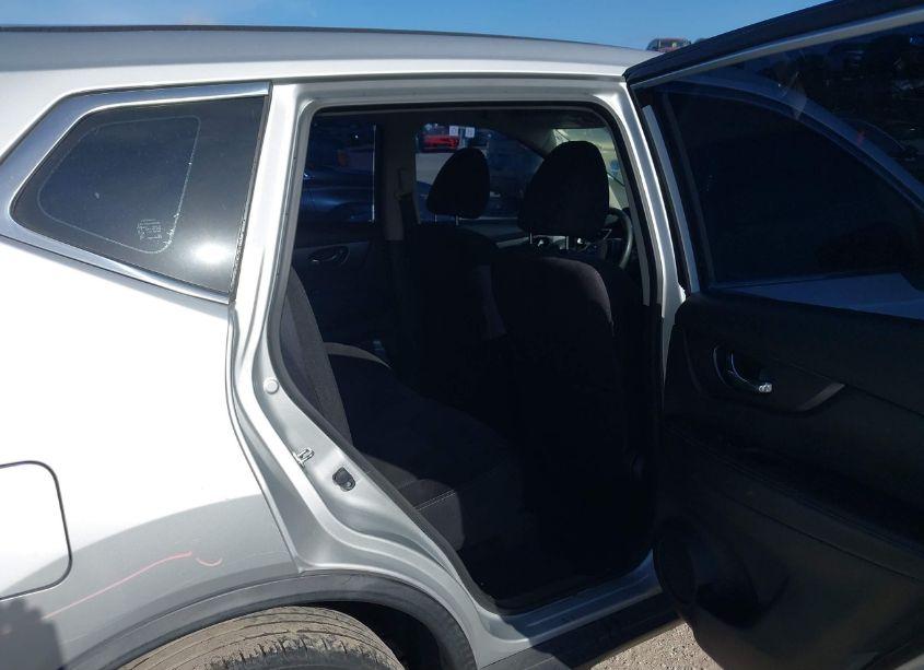 Photo 8 of 2016 Nissan Rogue S (VIN JN8AT2MT7GW007695)