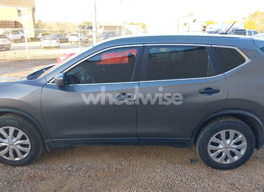 Photo 14 of 2016 Nissan Rogue S (VIN JN8AT2MT7GW016848)