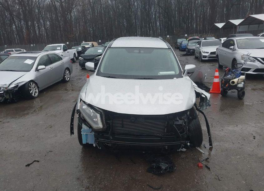 Photo 13 of 2016 Nissan Rogue S (VIN JN8AT2MT7GW021404)