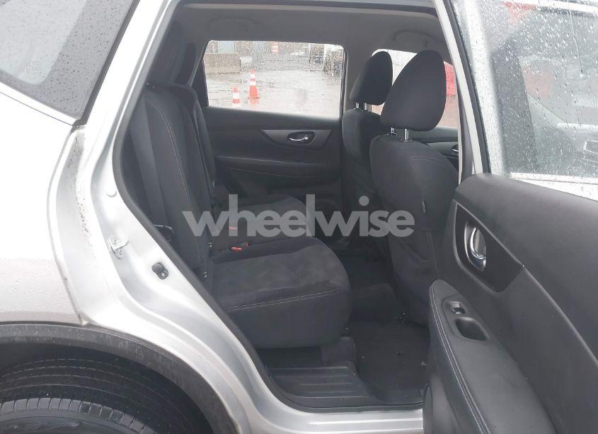 Photo 8 of 2016 Nissan Rogue S (VIN JN8AT2MT7GW021404)