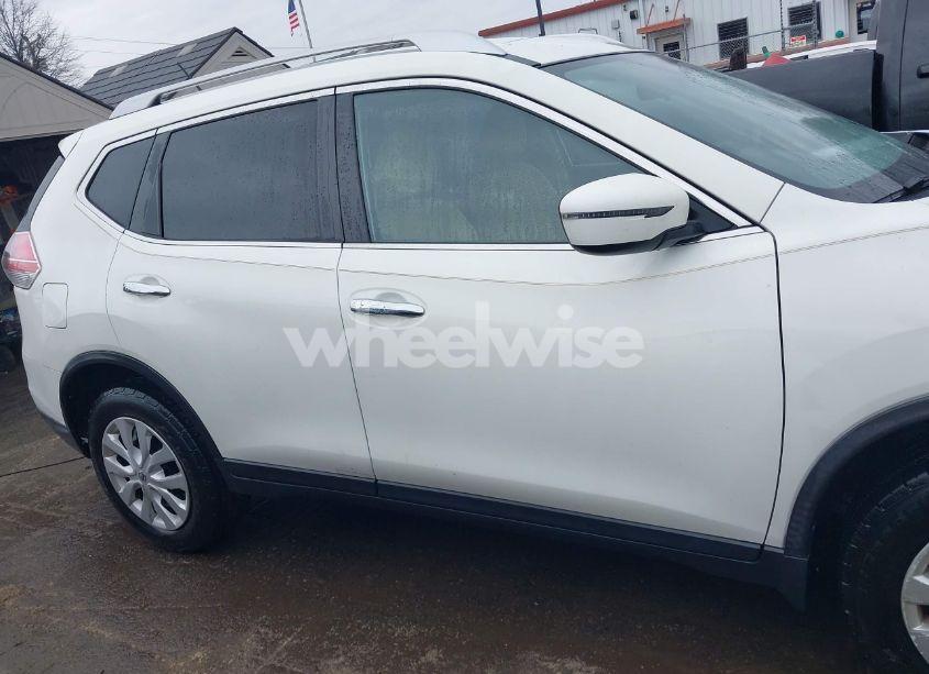 Photo 13 of 2016 Nissan Rogue S (VIN JN8AT2MT7GW023699)