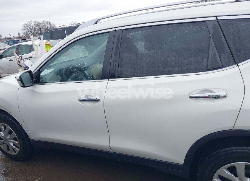 Photo 14 of 2016 Nissan Rogue S (VIN JN8AT2MT7GW023699)