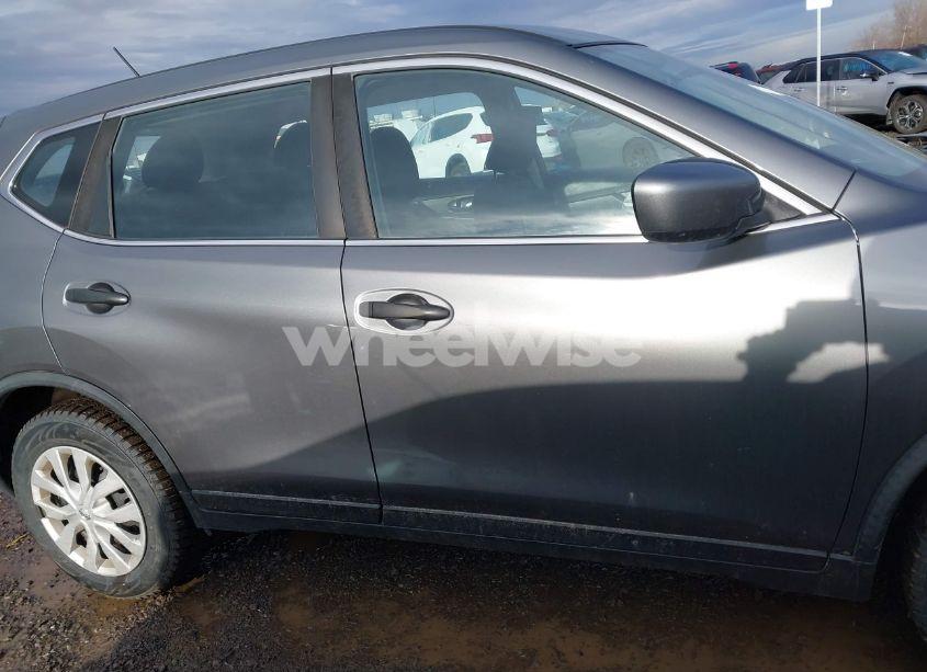 Photo 13 of 2016 Nissan Rogue S (VIN JN8AT2MT7GW026795)