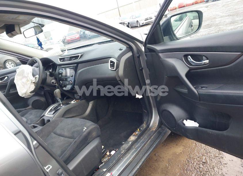 Photo 5 of 2016 Nissan Rogue S (VIN JN8AT2MT7GW026795)