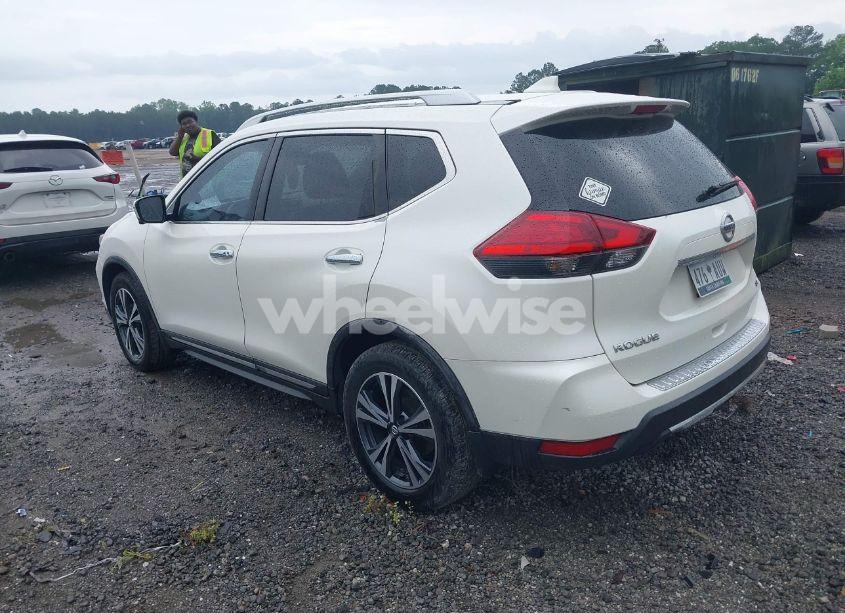 Photo 3 of 2017 Nissan Rogue SL (VIN JN8AT2MT7HW132455)