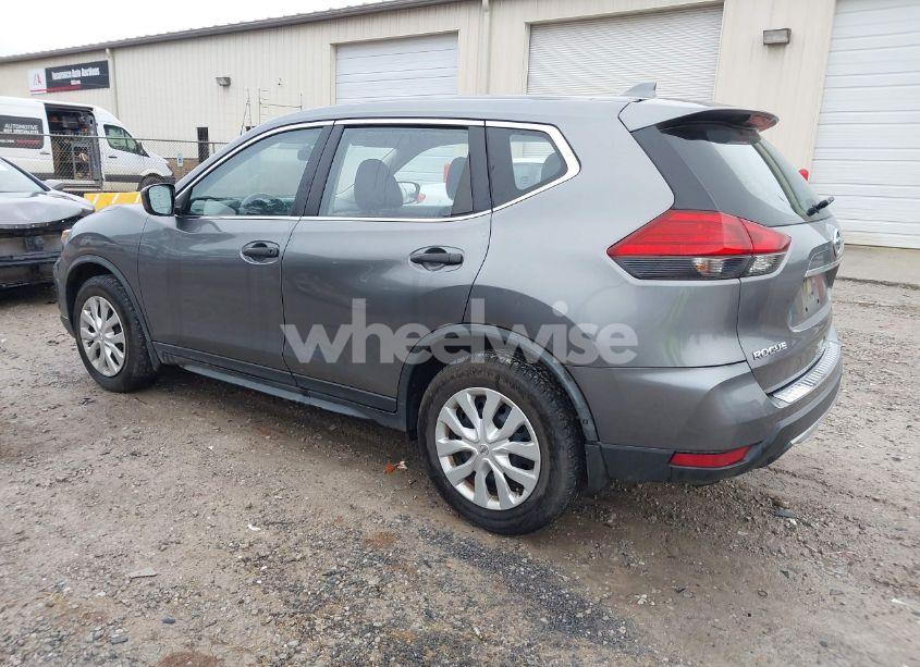 Photo 3 of 2017 Nissan Rogue S (VIN JN8AT2MT7HW134190)