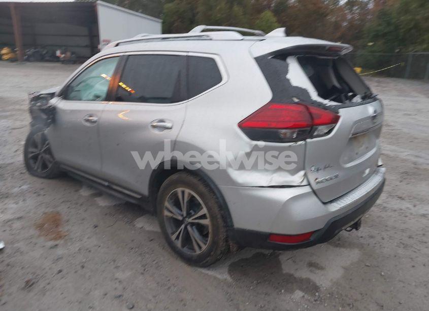 Photo 3 of 2017 Nissan Rogue SL (VIN JN8AT2MT7HW143178)