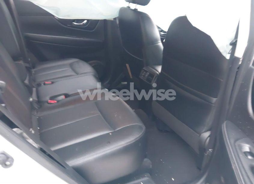 Photo 8 of 2017 Nissan Rogue SL (VIN JN8AT2MT7HW143178)