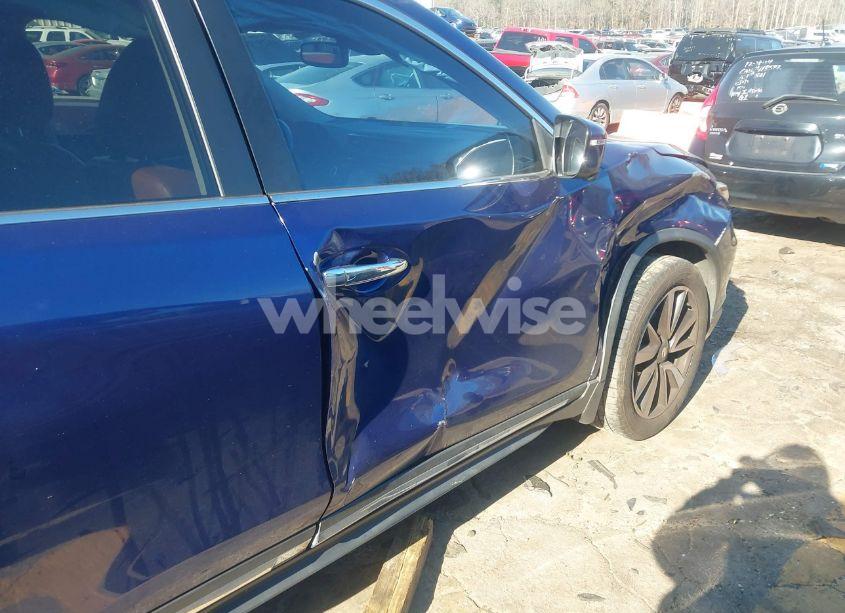 Photo 6 of 2017 Nissan Rogue SL (VIN JN8AT2MT7HW149370)