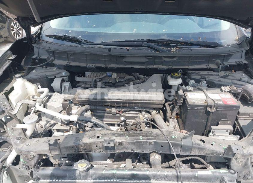 Photo 10 of 2017 Nissan Rogue SV (VIN JN8AT2MT7HW153600)