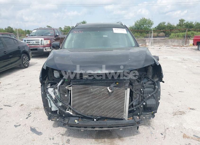 Photo 13 of 2017 Nissan Rogue SV (VIN JN8AT2MT7HW153600)