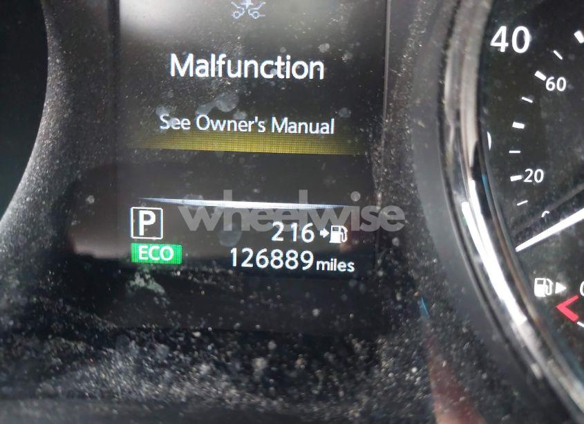 Photo 16 of 2017 Nissan Rogue SV (VIN JN8AT2MT7HW153600)