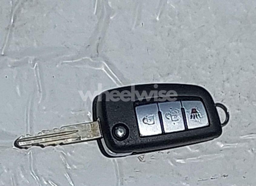 Photo 11 of 2017 Nissan Rogue S (VIN JN8AT2MT7HW381998)