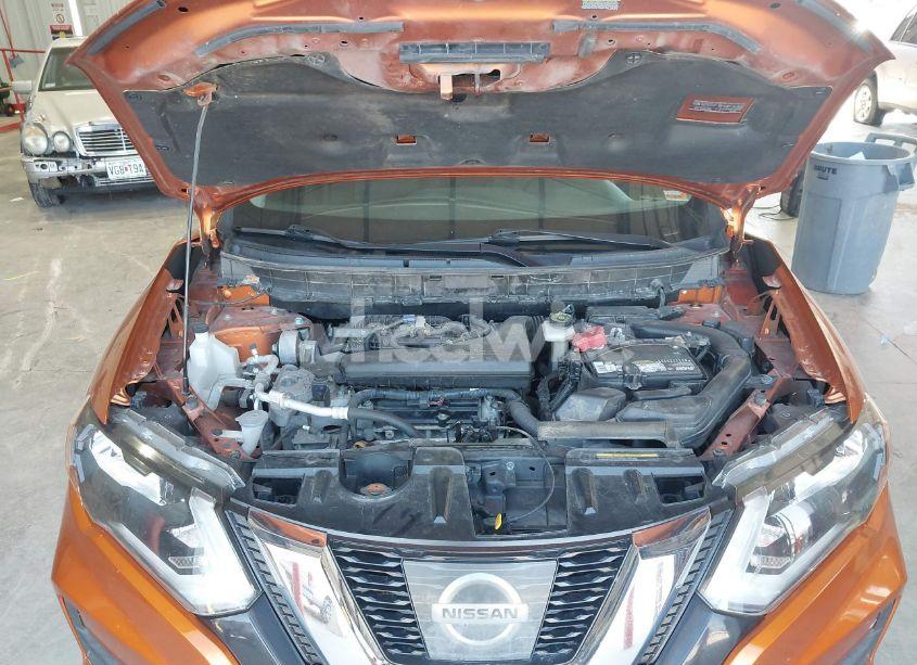 Photo 10 of 2017 Nissan Rogue S (VIN JN8AT2MT7HW398834)