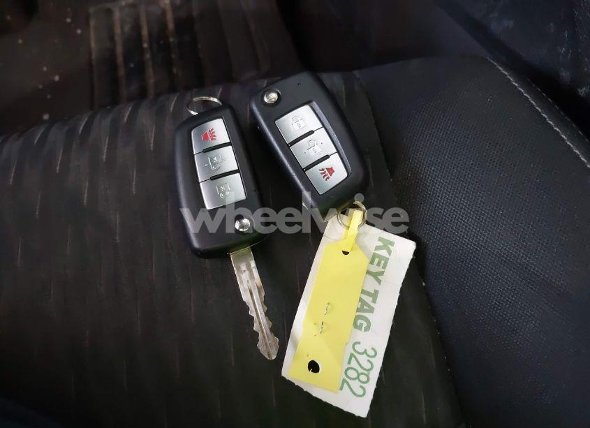 Photo 11 of 2017 Nissan Rogue S (VIN JN8AT2MT7HW398834)