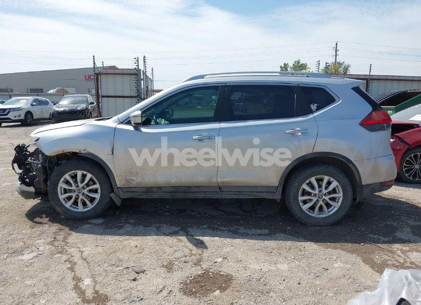 Photo 14 of 2017 Nissan Rogue SV (VIN JN8AT2MT7HW398915)