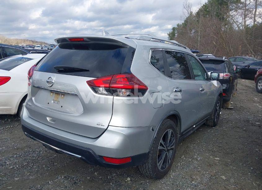 Photo 4 of 2018 Nissan Rogue SL (VIN JN8AT2MT7JW455622)
