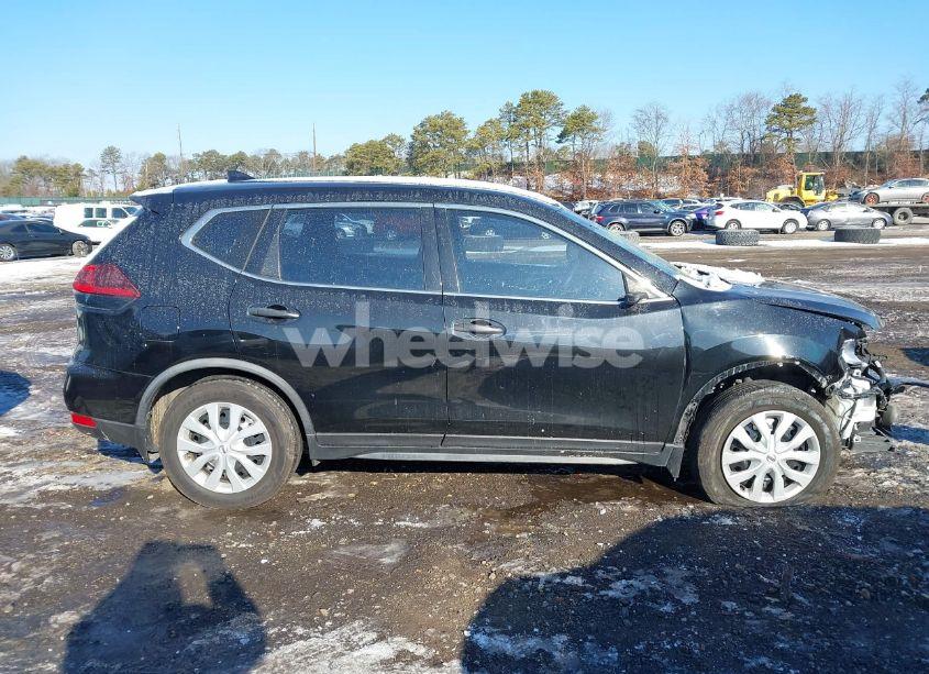 Photo 14 of 2018 Nissan Rogue S (VIN JN8AT2MT7JW458925)