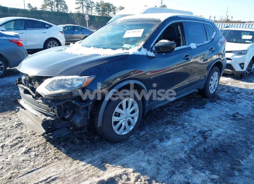 Photo 2 of 2018 Nissan Rogue S (VIN JN8AT2MT7JW458925)