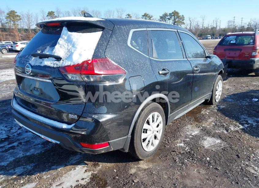 Photo 4 of 2018 Nissan Rogue S (VIN JN8AT2MT7JW458925)