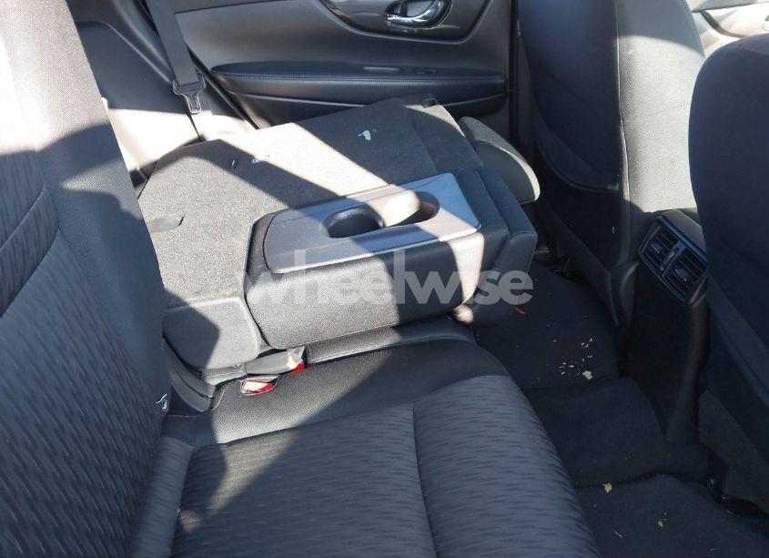 Photo 8 of 2018 Nissan Rogue S (VIN JN8AT2MT7JW458925)