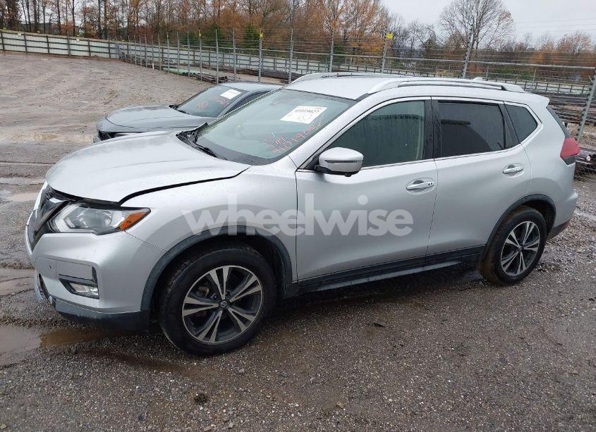 Photo 14 of 2019 Nissan Rogue SV (VIN JN8AT2MT7KW255504)