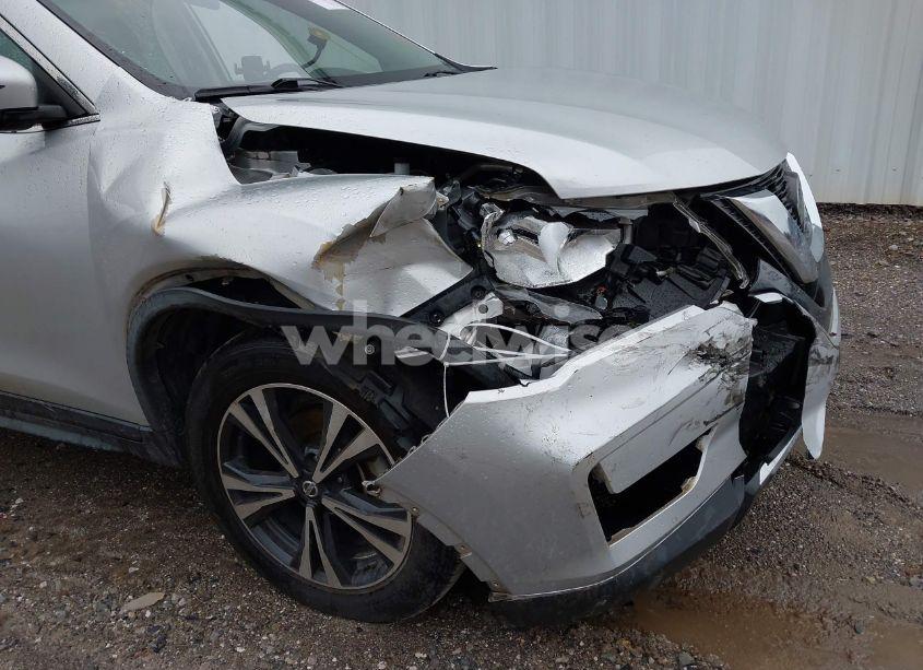 Photo 6 of 2019 Nissan Rogue SV (VIN JN8AT2MT7KW255504)