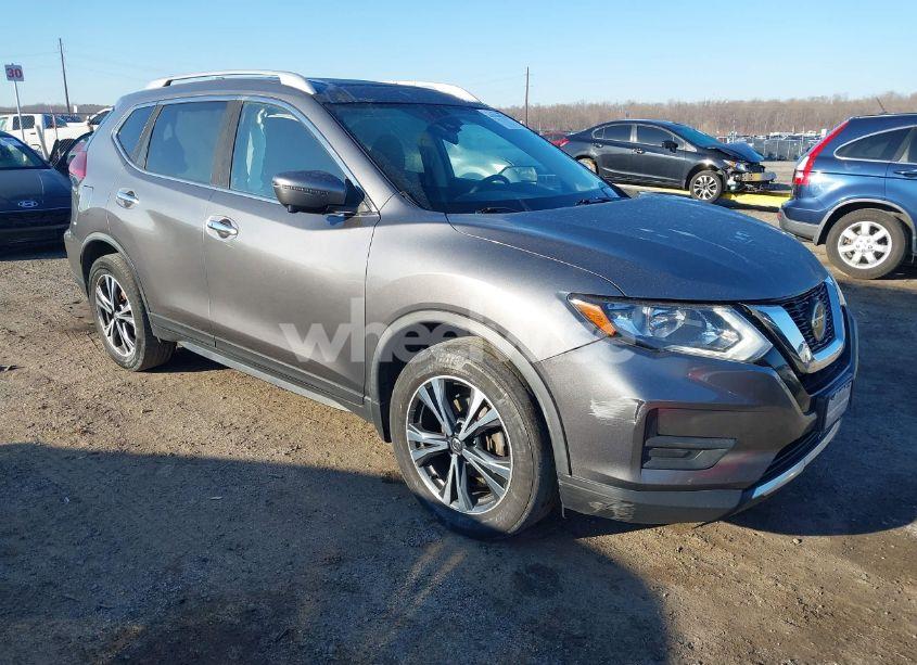 2019 Nissan Rogue SV (VIN JN8AT2MT7KW267832) main photo
