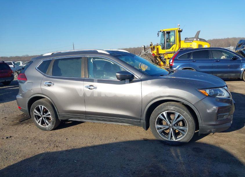 Photo 12 of 2019 Nissan Rogue SV (VIN JN8AT2MT7KW267832)